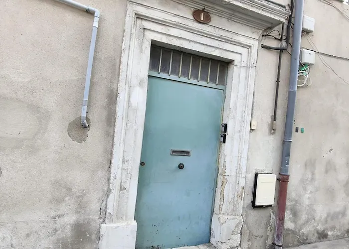 Le Scarlett Nimois Nîmes